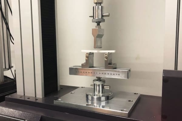 Material: SS400 und SUS304