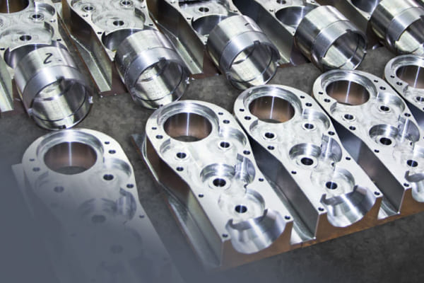 複雑形状の切削部品