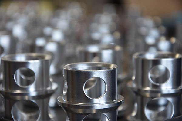 短納期対応中の加工現場